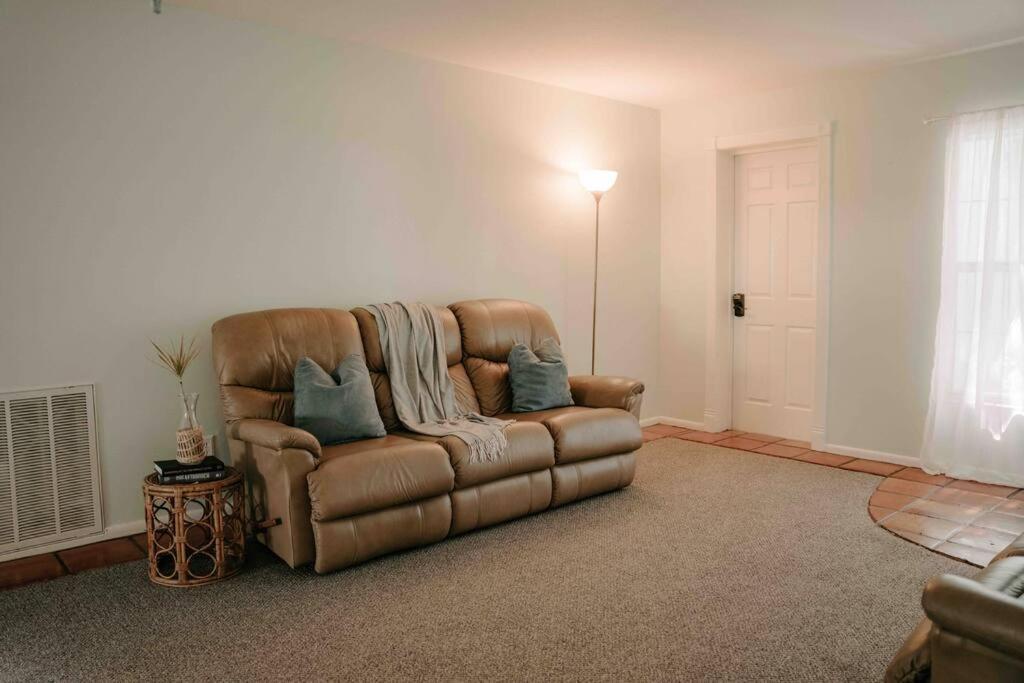 Entire Home, Heated Pool, Just 10 Min To Beach! Vero Beach Exteriör bild