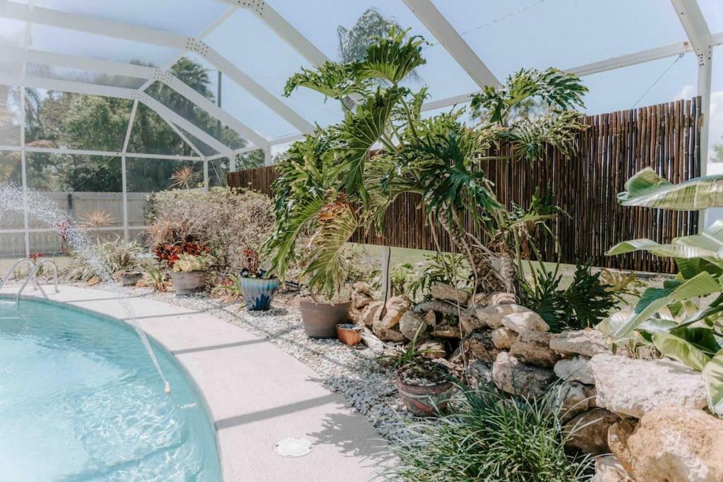 Entire Home, Heated Pool, Just 10 Min To Beach! Vero Beach Exteriör bild